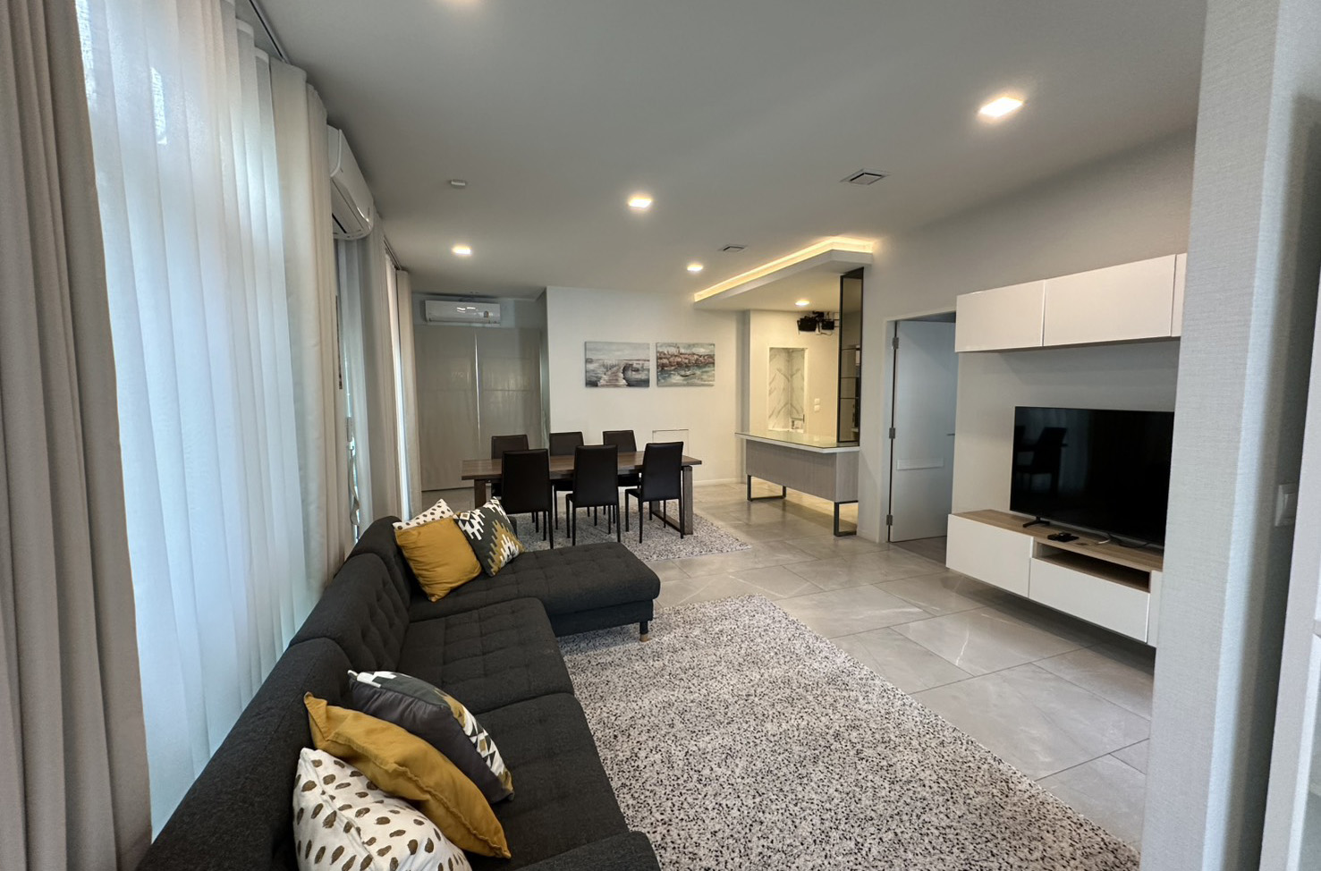 House with Shared Pool in Bangnatrad 